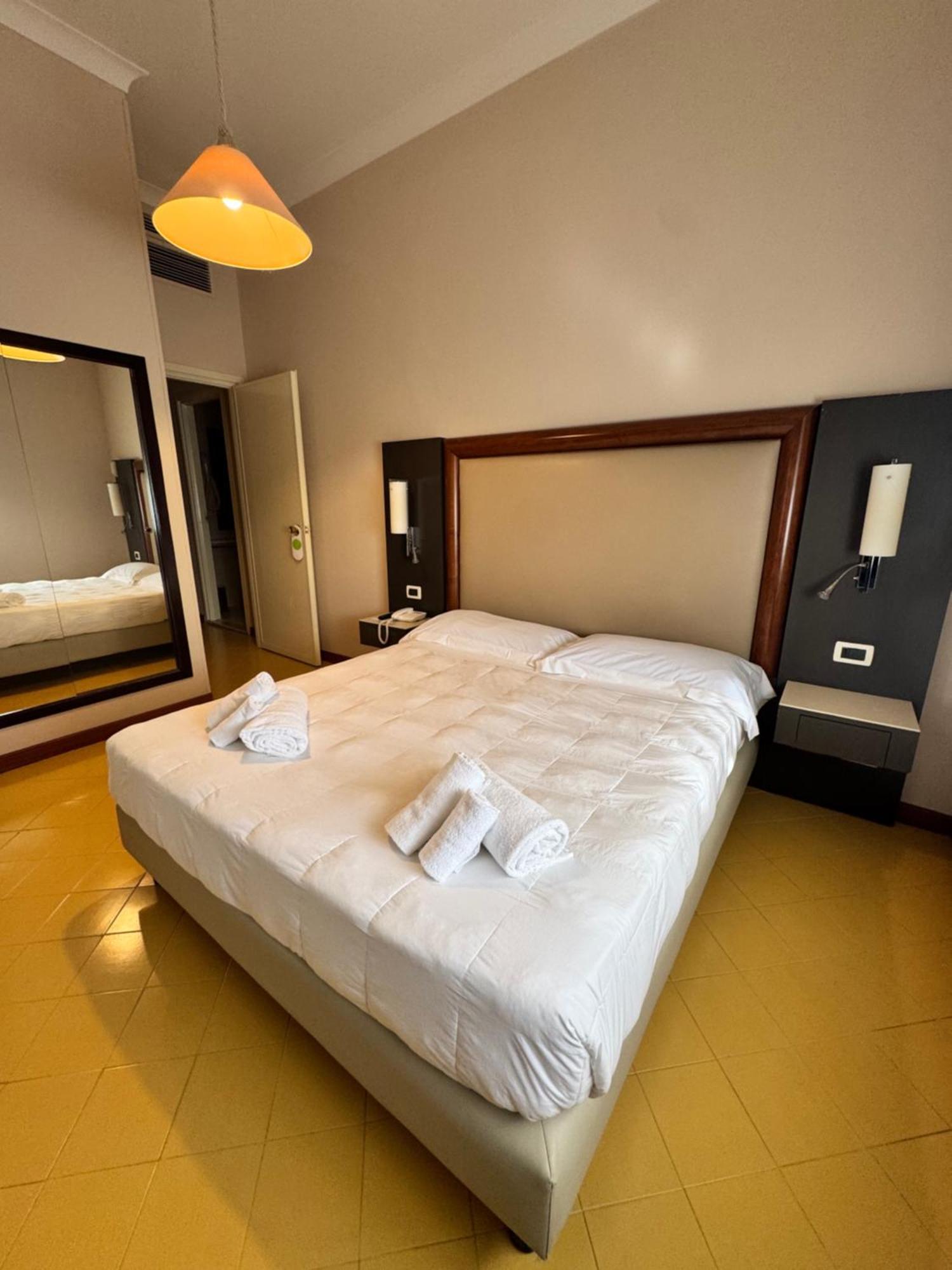 Grand Hotel Lamezia Lamezia Terme Extérieur photo